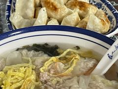 -长人馄饨铺(解放街店)