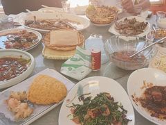 -鸿运美食府