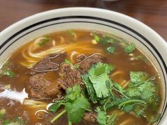 -小马牛肉面·牛骨熬制(南京博物院店)