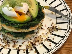 牛油果蘑菇菠菜水波蛋-AFS Cafe & Canteen(闽江二路店)