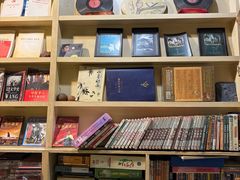 -斯多格书乡(北京大学畅春园店)