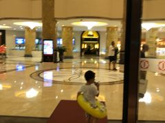 -深圳君逸国际酒店(龙岗横岗塘坑地铁站店)