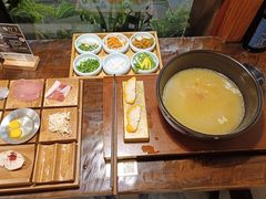 -银米·云南传统过桥米线(双廊黑金冠店)