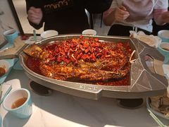 -江边城外烤全鱼(世茂广场店)