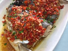 剁椒鱼头-暨南大学（石牌校区）明湖楼