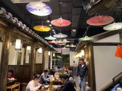 -聚汇三少·龙虾·中餐厅(莫邪路新天地店)