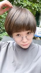 -韩国李知恩形象设计