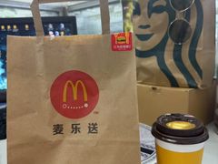 -麦当劳(郑州正弘城店)