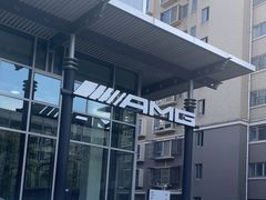 -上海星瀚奔驰4S店(红柳路店)