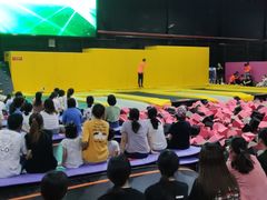 -嘿哟动霸CHUA·新潮玩运动娱乐中心·蹦床滑冰团建乐园