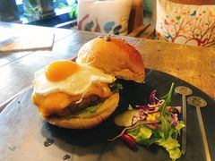 -HIGH FIVE哈福手工汉堡(桂林路店)