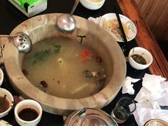 -抚仙湖生态石锅鱼野生菌(告庄店)