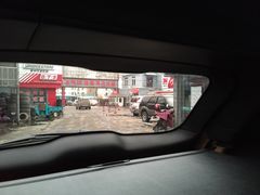 -济南雷朋汽车隔热膜专营店(工业北路店)