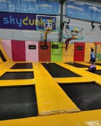 -飞跃蹦床乐园(南山科技园店)