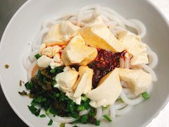 -辣辣小吃豆花米线(大观篆新农贸市场店)