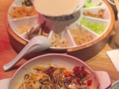 -怪噜范·老贵阳街头名小吃(汇金星力城店)