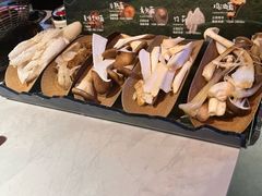 -芸山季·云南山珍菌火锅(人民广场来福士店)