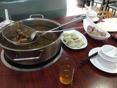沙茶牛腩拼脆骨锅底-广味鲜潮汕牛肉火锅(延安三路店)