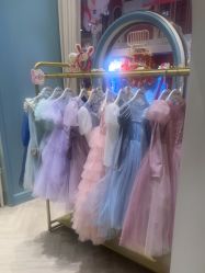 -奈尔宝·儿童乐园·亲子餐厅(华采天地店)