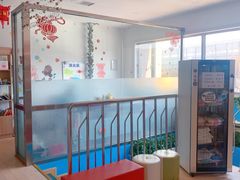 -爱乐游亲子游泳俱乐部