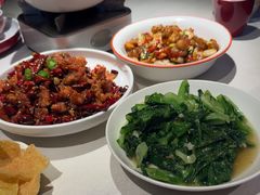 -湘西小馆(滨河路店)