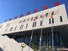 -毛泽东像章珍藏馆