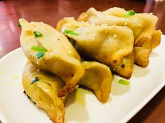 牛肉鍋貼-小姜锅贴(凤凰街店)