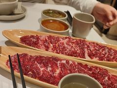 -左庭右院鲜牛肉火锅(金山万达店)