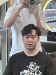 -一東造型烫发染发