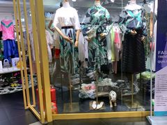 -广州白马服装市场