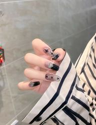 -UU·NAIL美甲美睫專門店