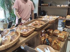 -沁屋面包店(人民东路店)