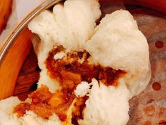 蜜汁叉烧包-凤城酒家(渣华道)