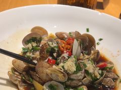 -头上红煨盐鸡·非遗院子餐厅