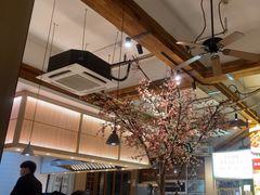 -蜜桃餐厅·伴山(湖滨商业街店)