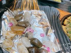 烤鹅肠-何师烧烤·香辣蟹·川菜·30年老品牌(太古里旗舰店)