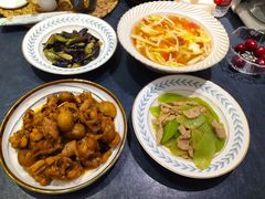 -乐禧母婴全自营月嫂(宝山店)