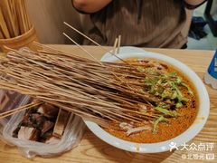 -嘉州叶婆婆钵钵鸡(建设路店)