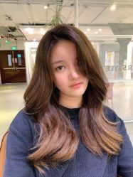 -AYO SALON