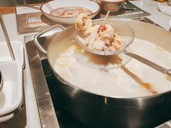 -尚尚仙·酸汤猪手·猪肚鸡火锅(华联万柳购物中心店)