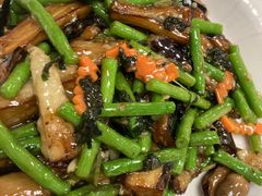 紫苏豆角茄子-惠爱餐厅