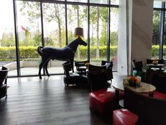 -上海虹桥西郊假日酒店