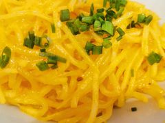 蟹黄咸蛋土豆丝-荆九爷爆炒桥头三嫩(夫子庙店)