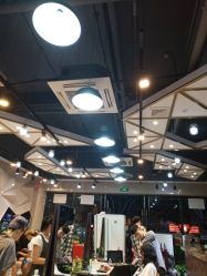 -PE SALON