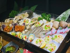 -鑫釜山海鲜烧烤(鑫丰国际店)