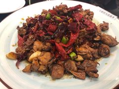 奇台辣子鸡-穆隆斋清真大饭店(串窑街店)