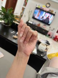 -小黑瓶美甲美睫