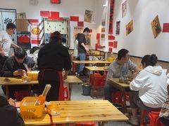 -柳州肥姨妈大骨螺蛳粉(曹路店)