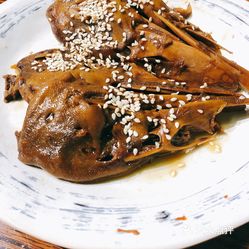 嘎嘎鸭脑壳