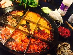 -岗上渣渣老火锅(两路口店)